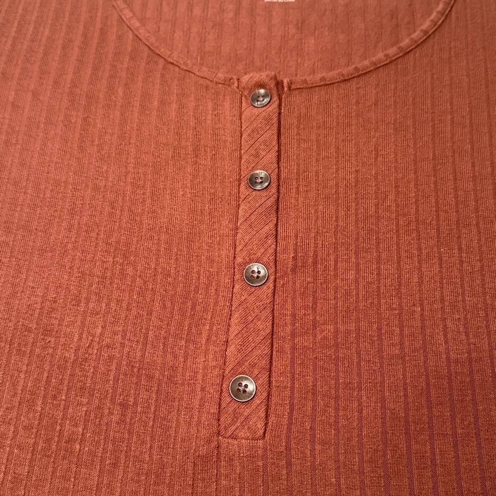American Eagle Outfitters Women's Ribbed Buttoned Blouse Size Small EUC - Picture 5 of 8